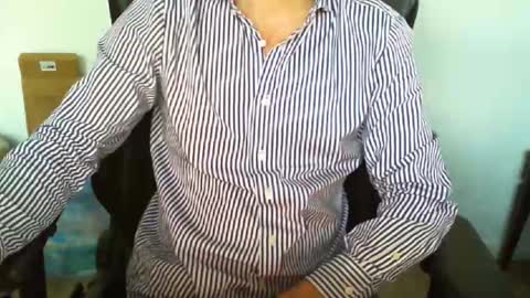 YWhiteNiceMan online show from October 24, 7:32 am