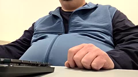 FUCK HUNTERS online show from April 20, 4:31 pm