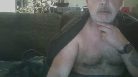 Snapshot of futbolin95 chatting on December 3, 5:52 am futbolin95 online show from December 3, 5:52 am