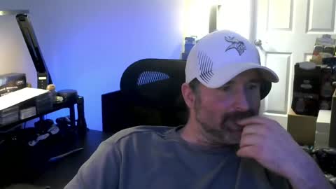 fuzz69_ online show from May 11, 9:01 pm
