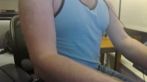 fuzzybearbro online show from January 13, 4:06 am