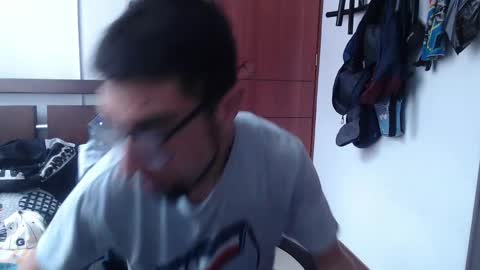 andrew online show from April 20, 9:06 pm