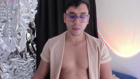 Snapshot of gadiel_edric chatting on October 14, 3:24 am Gadiel online show from October 14, 3:24 am