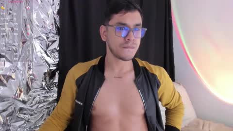 Snapshot of gadiel_edric chatting on September 30, 1:45 am Gadiel online show from September 30, 1:45 am