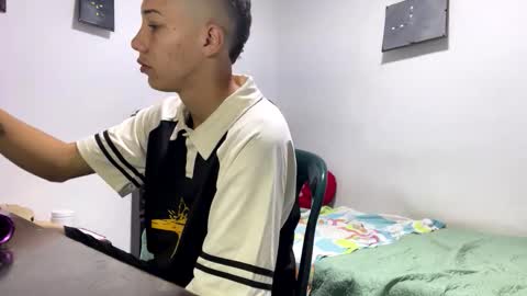 gadiel_sex online show from May 17, 10:55 am