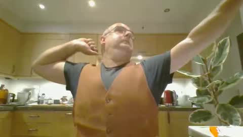 galacx online show from November 7, 6:39 am