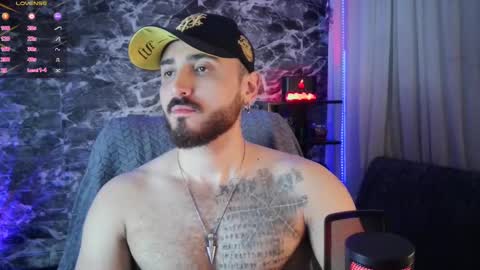 Chris  Dont forget to gift me thumb up Its very important to me and makes me happy AF  online show from February 14, 5:19 am