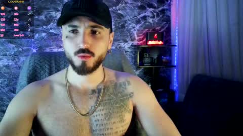 Chris  Dont forget to gift me thumb up Its very important to me and makes me happy AF  online show from February 23, 6:22 am