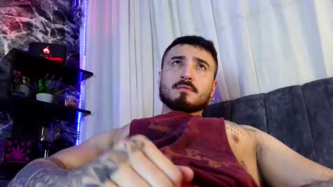 Snapshot of garbel09 chatting on October 4, 7:57 am Chris Dont forget to gift me thumb up Its very important to me and makes me happy AF online show from October 4, 7:57 am