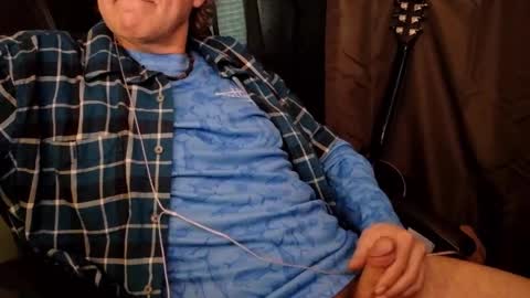 garnettrobert438 online show from February 11, 8:14 pm