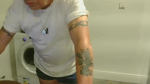 Snapshot of garybaker60 chatting on September 30, 6:11 pm Gaz online show from September 30, 6:11 pm