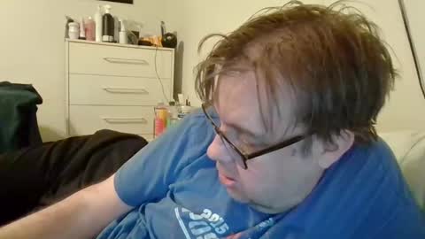 Snapshot of garyg930 chatting on January 10, 5:58 am Gary online show from January 10, 5:58 am