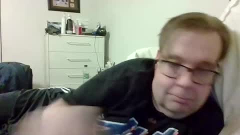 Snapshot of garyg930 chatting on September 21, 4:12 am Gary online show from September 21, 4:12 am