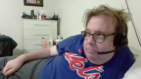 Snapshot of garyg930 chatting on October 2, 5:55 am Gary online show from October 2, 5:55 am