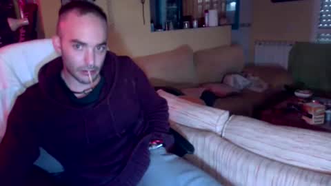 gatitosum32 online show from December 25, 4:32 pm