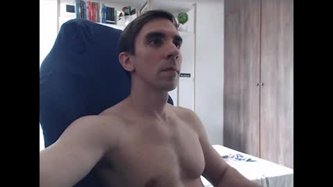 Snapshot of gatosarado23 chatting on January 14, 2:32 pm gatosarado23 online show from January 14, 2:32 pm