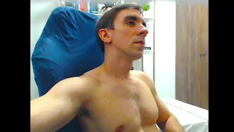 Snapshot of gatosarado23 chatting on February 22, 2:28 am gatosarado23 online show from February 22, 2:28 am