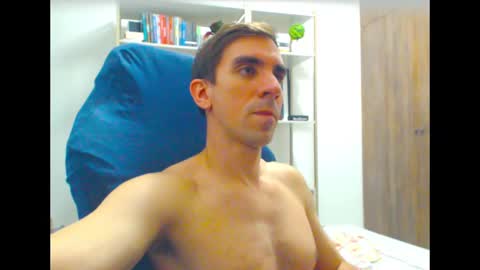 Snapshot of gatosarado23 chatting on February 26, 8:37 am gatosarado23 online show from February 26, 8:37 am
