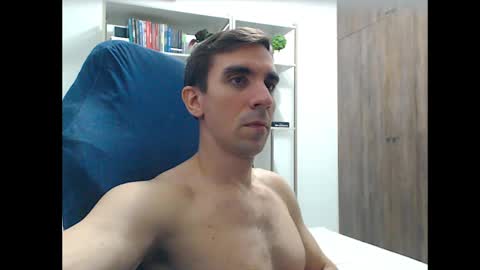 Snapshot of gatosarado23 chatting on February 18, 2:49 am gatosarado23 online show from February 18, 2:49 am