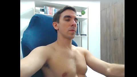 Snapshot of gatosarado23 chatting on September 10, 1:37 am gatosarado23 online show from September 10, 1:37 am