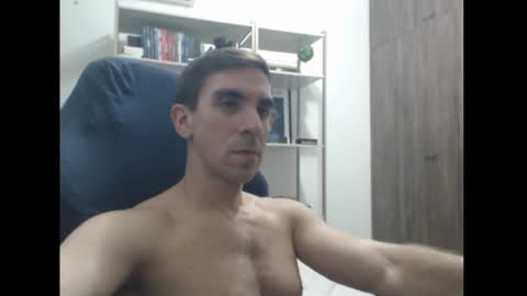 Snapshot of gatosarado23 chatting on December 19, 1:50 am gatosarado23 online show from December 19, 1:50 am