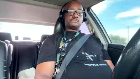 GaWdZKuMn online show from February 8, 10:03 pm