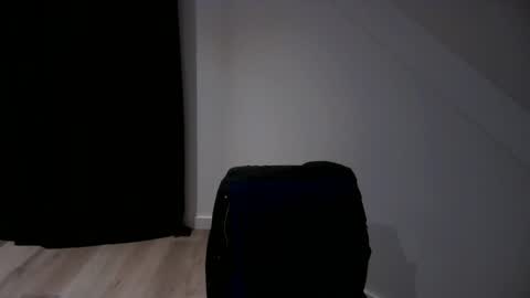 gaycut9093 online show from February 25, 8:21 pm