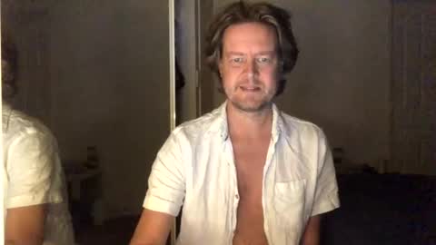 gcsurfer81 online show from March 28, 9:20 am