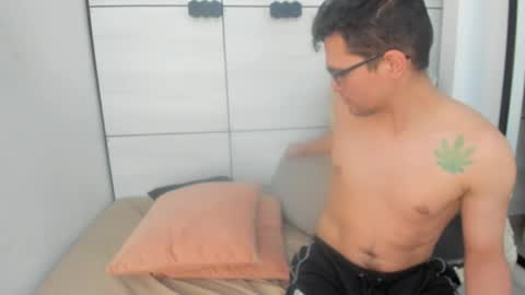 Gean Mclovin online show from April 24, 10:34 pm