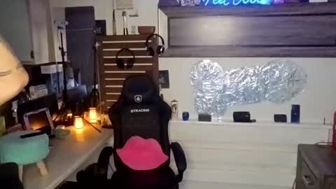 Zanecubano online show from November 30, 10:39 am