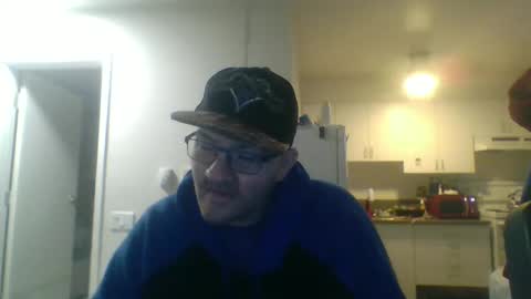 Snapshot of geekgamer41 chatting on October 20, 11:19 pm geekgamer41 online show from October 20, 11:19 pm