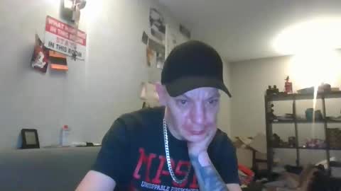 geelock online show from February 2, 3:49 am