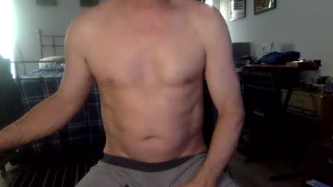 Snapshot of geetarluvver chatting on March 9, 11:14 pm geetarluvver online show from March 9, 11:14 pm