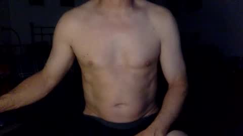 Snapshot of geetarluvver chatting on December 25, 1:10 am geetarluvver online show from December 25, 1:10 am