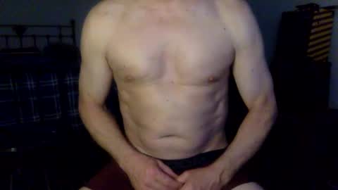Snapshot of geetarluvver chatting on February 16, 2:00 am geetarluvver online show from February 16, 2:00 am
