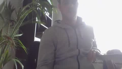 Snapshot of geiljongetje1991 chatting on October 16, 8:22 am geiljongetje1991 online show from October 16, 8:22 am