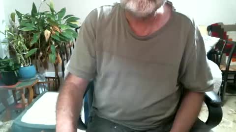 Snapshot of geminiguy1954 chatting on September 18, 4:03 am geminiguy1954 online show from September 18, 4:03 am