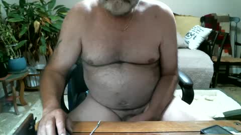 Snapshot of geminiguy1954 chatting on September 19, 4:13 am geminiguy1954 online show from September 19, 4:13 am