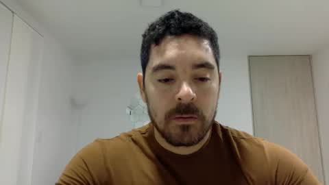Snapshot of genesis_wb chatting on December 31, 12:11 am genesis_wb online show from December 31, 12:11 am