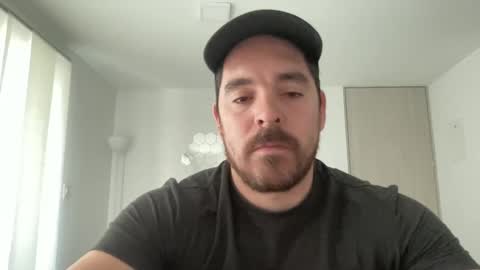 Snapshot of genesis_wb chatting on January 9, 10:20 pm genesis_wb online show from January 9, 10:20 pm