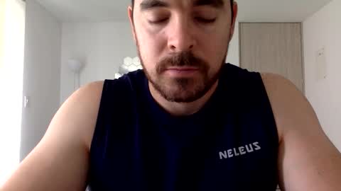 Snapshot of genesis_wb chatting on September 12, 9:15 pm genesis_wb online show from September 12, 9:15 pm