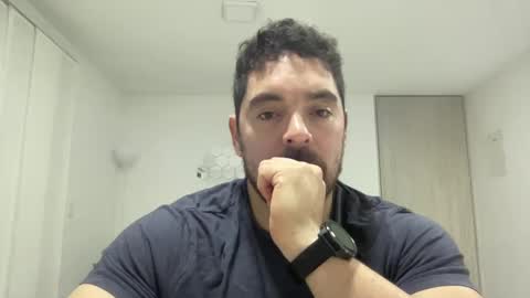 Snapshot of genesis_wb chatting on February 7, 12:20 am genesis_wb online show from February 7, 12:20 am