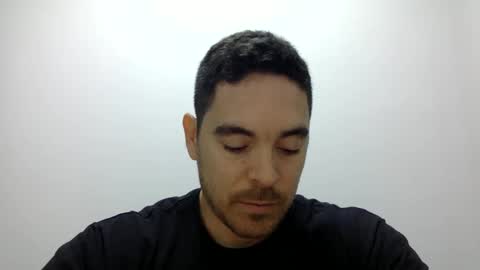 Snapshot of genesis_wb chatting on December 10, 12:45 am genesis_wb online show from December 10, 12:45 am