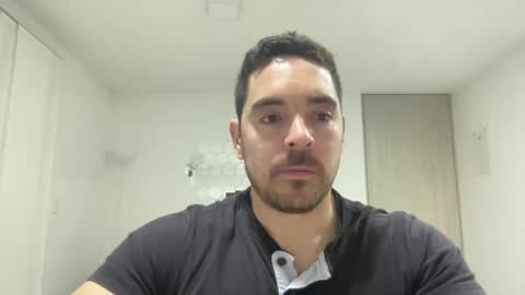 Snapshot of genesis_wb chatting on December 18, 1:59 am genesis_wb online show from December 18, 1:59 am