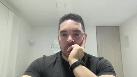 Snapshot of genesis_wb chatting on March 11, 1:05 am genesis_wb online show from March 11, 1:05 am