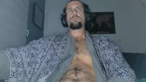 Edouard online show from November 20, 11:36 pm