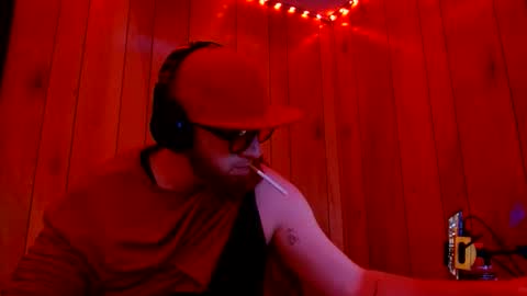 genitalwars online show from March 29, 1:33 pm