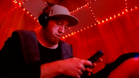 genitalwars online show from April 5, 6:54 am