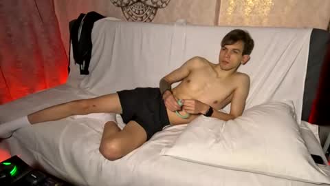 geo uni-yuni online show from December 14, 1:28 am