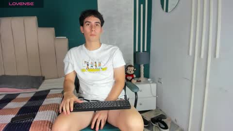 Snapshot of geordi_russo chatting on September 13, 8:54 pm Geordi online show from September 13, 8:54 pm